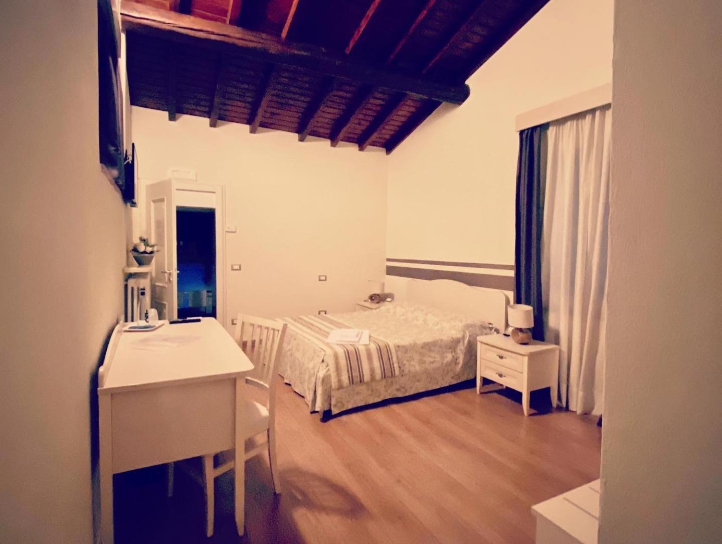 B&B Corte Delle Rose Castiglione Delle Stiviere Exterior foto