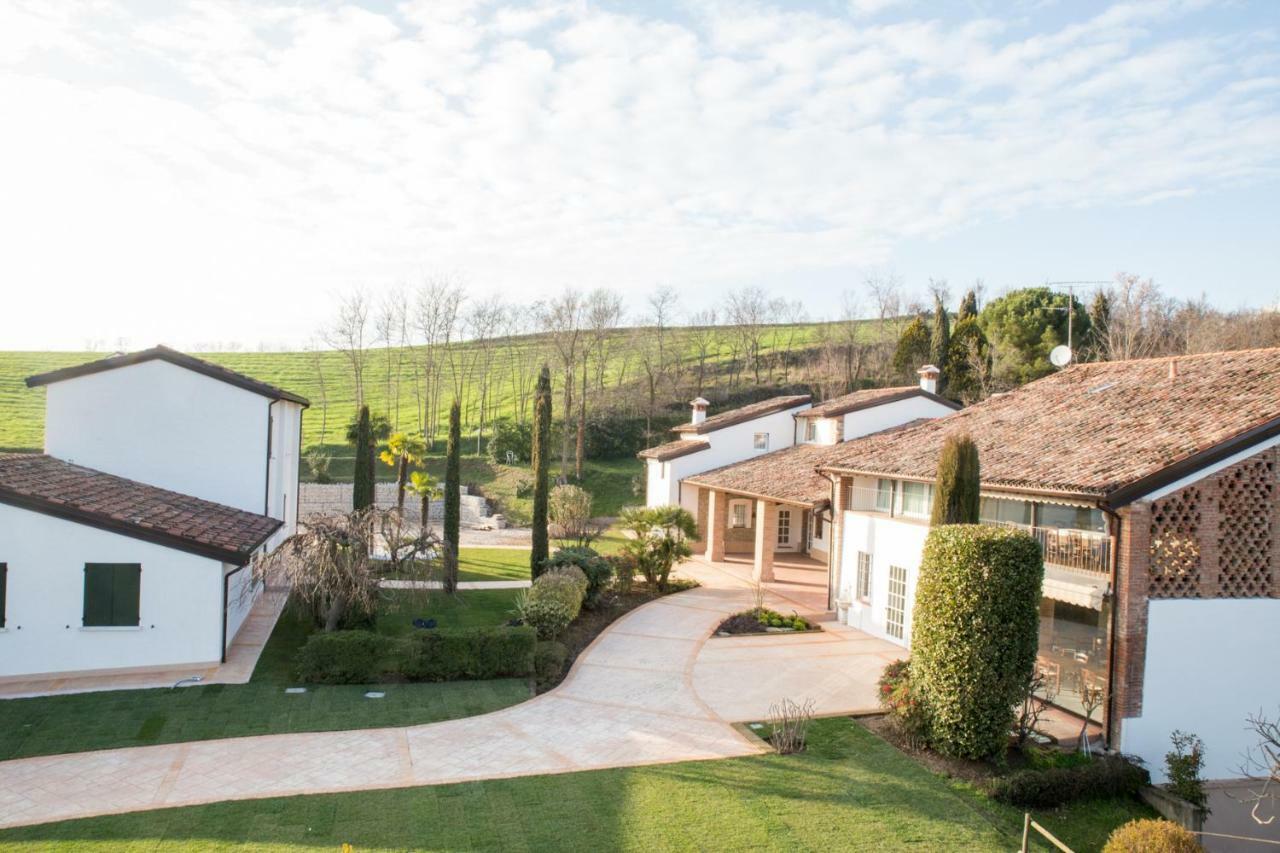 B&B Corte Delle Rose Castiglione Delle Stiviere Exterior foto
